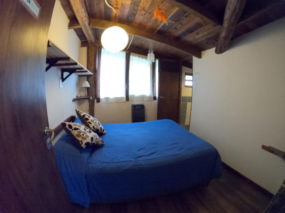 La Casa Del Arbol - Hostel 埃博森 外观 照片