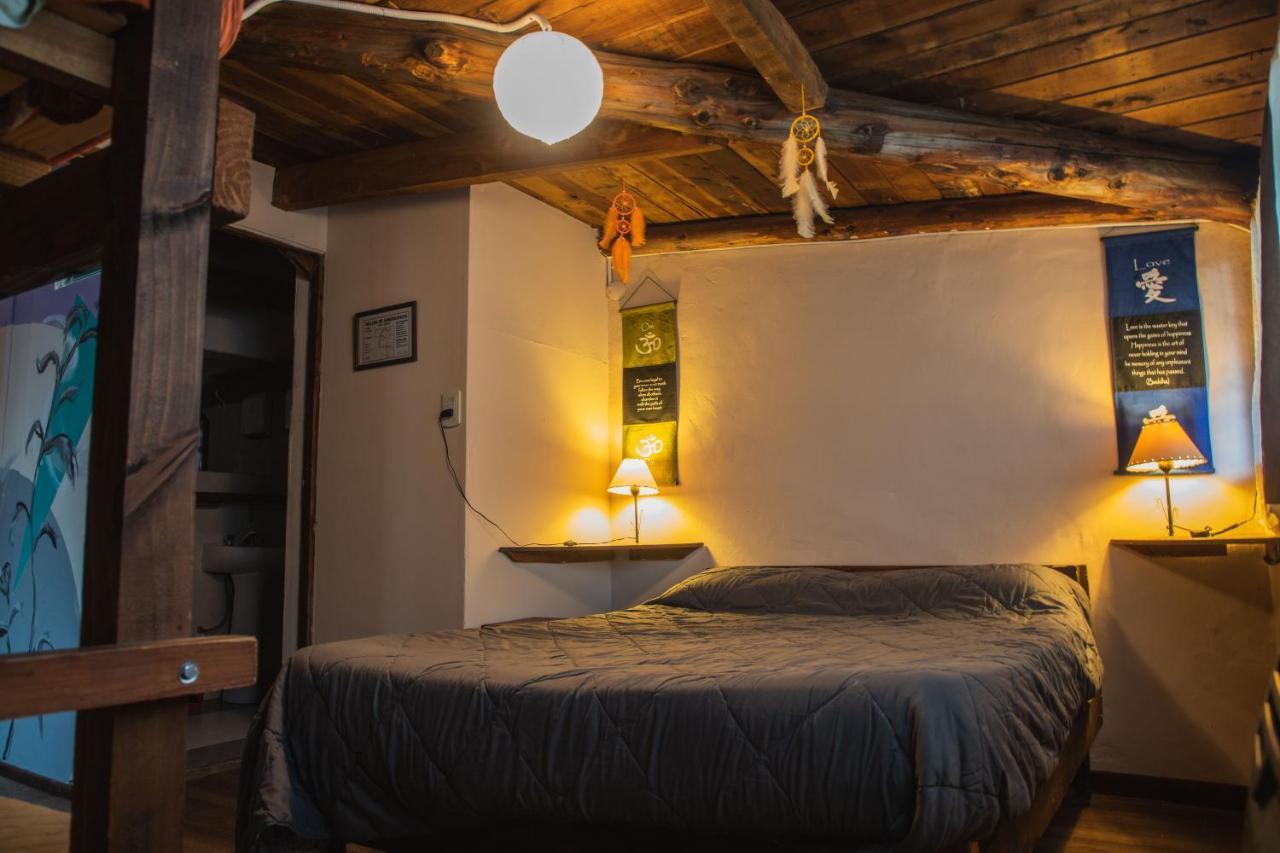La Casa Del Arbol - Hostel 埃博森 外观 照片