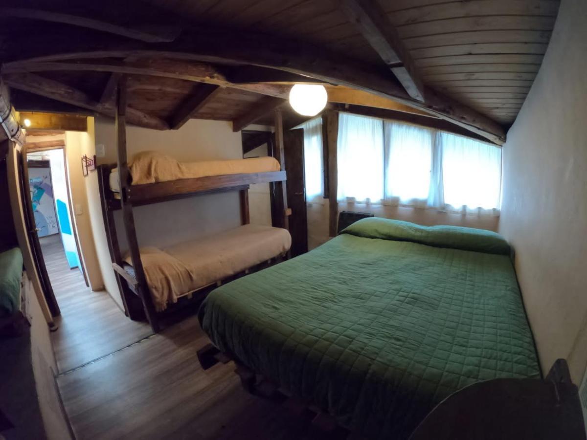 La Casa Del Arbol - Hostel 埃博森 外观 照片